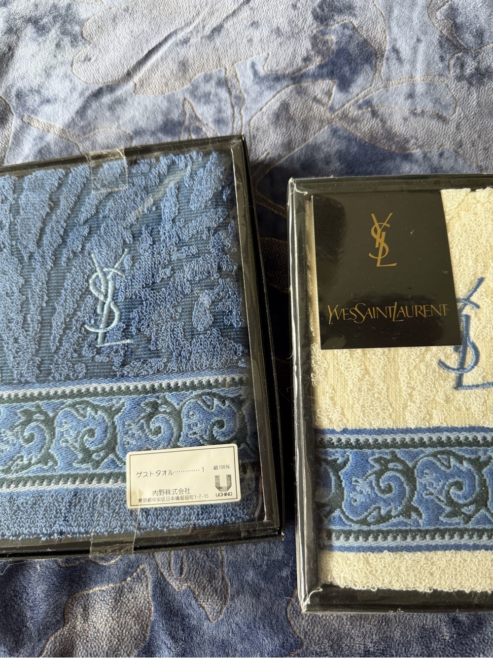 Yves Saint Laurent Blue & Cream Embroidered Logo Hand Towels Set - Picture 9 of 9